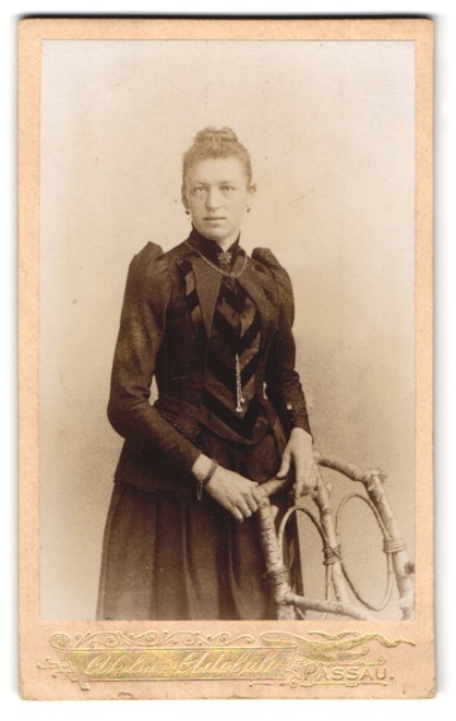 Photograph Alphons Adolph, Passau, class Exercir Court, Lady with Elegant Black