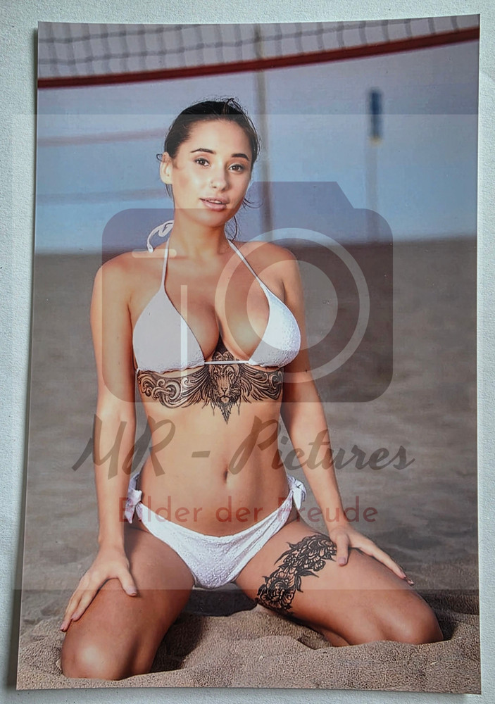 No. p6 – 6 Erotic Photos by Liya Silver – Glossy Quality in 10x15cm