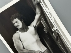 Vintage Photo KYLE HAZARD Target Studios 5×7 Male Physique Hairy Beefcake Tank