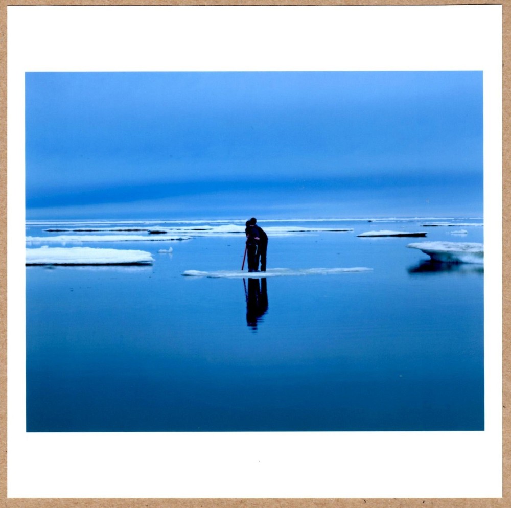 SIGNED ALEC SOTH STRANDED COUPLE NOME’S BEACHFRONT ALASKA 2015 6 x 6 MAGNUM