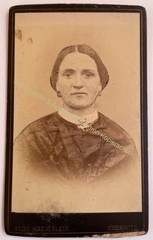 orig. CDV photo photograph old picture woman lady around 1880 Guido Maegerlein Chemnitz