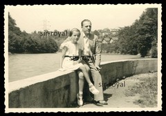 Bern 1954 – Father and Daughter on the Aare River – Switzerland 1950s – Photo 10x7cm