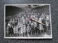 Schoolgirl girl large class photo school photo 1949 Bad Berneck