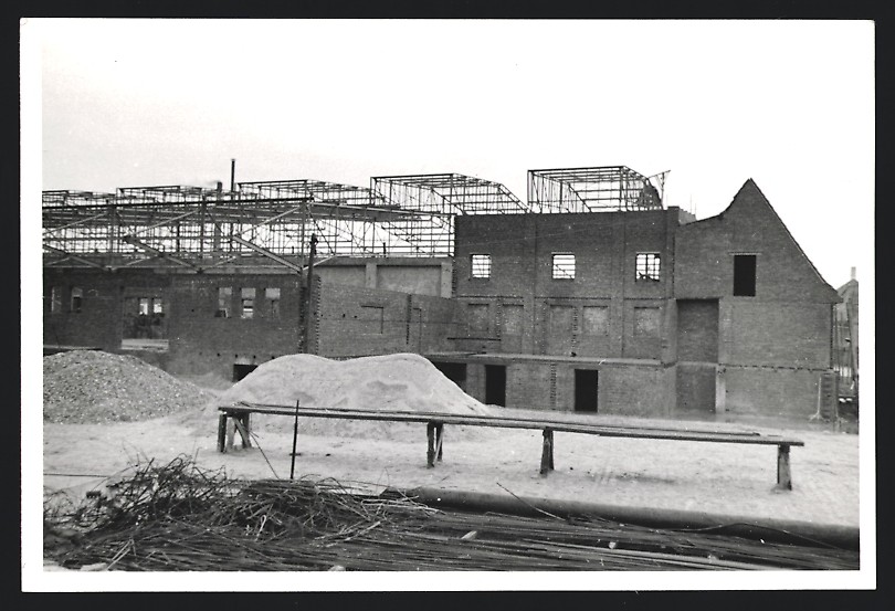 5 photographs view Oldenburg I. old, topping-out ceremony freight station 1951, Huntebrück